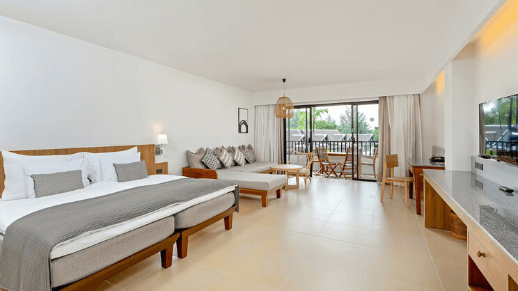 Sunwing Kamala Beach